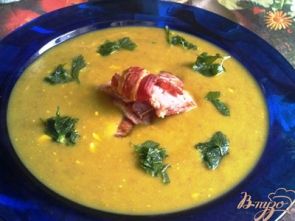 Суп-пюре из чечевицы с сыром и копченой грудинкой Суп-пюре из чечевицы с сыром и копченой грудинкой