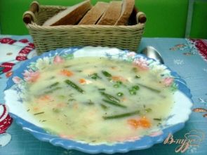 Суп с горошком, фасолью и сыром Суп с горошком, фасолью и сыром