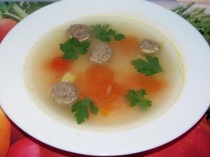 Суп с клецками и картофелем Суп с клецками и картофелем