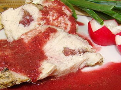 Свинина, нашпигованная вишней Свинина, нашпигованная вишней
