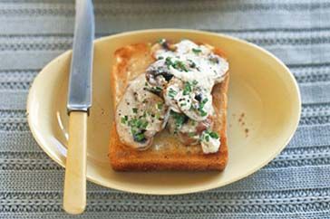 Тосты с чесноком и грибами Тосты с чесноком и грибами