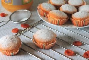 Ванильные маффины с курагой Ванильные маффины с курагой