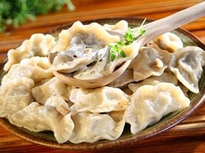 Вареники с грибами и луком Вареники с грибами и луком