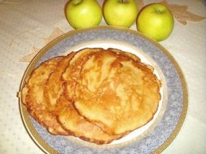 Яблочные блинчики Яблочные блинчики