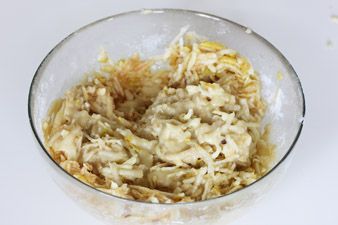 Яблочный пирог с орехами