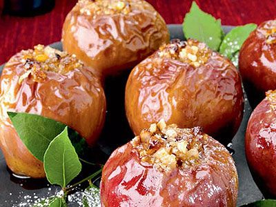 Яблоки запеченные с медом и миндалем Яблоки запеченные с медом и миндалем