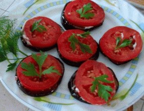 Закуска из баклажанов с помидорами и чесноком