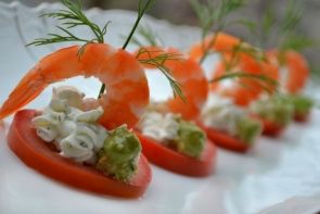 Закуска из мягкого сыра и креветок Закуска из мягкого сыра и креветок