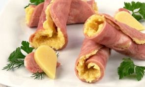 Закуска из ветчины с сыром Закуска из ветчины с сыром