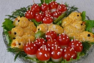 Закуска "Птенчики в мухоморах" Закуска "Птенчики в мухоморах"