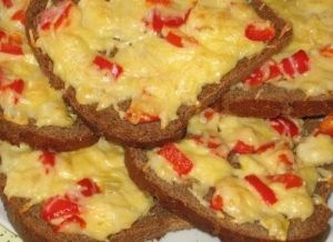 Запеченые тосты с паприкой Запеченые тосты с паприкой