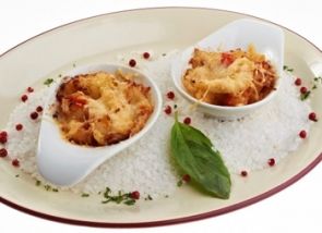 Жульен из морепродуктов в мультиварке Жульен из морепродуктов в мультиварке