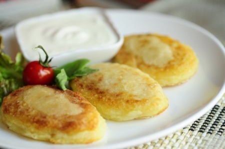 Зразы картофельные с куриными сердечками по-домашнему